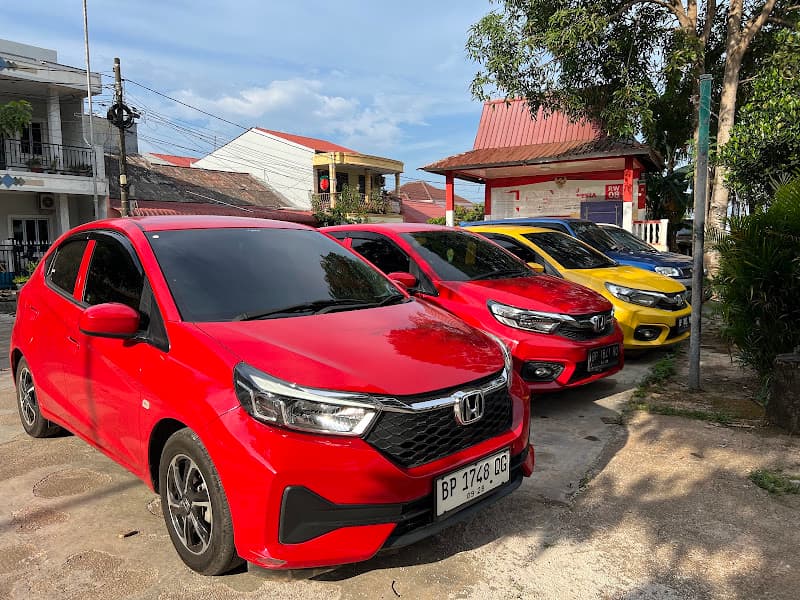Tama rental mobil photo 1
